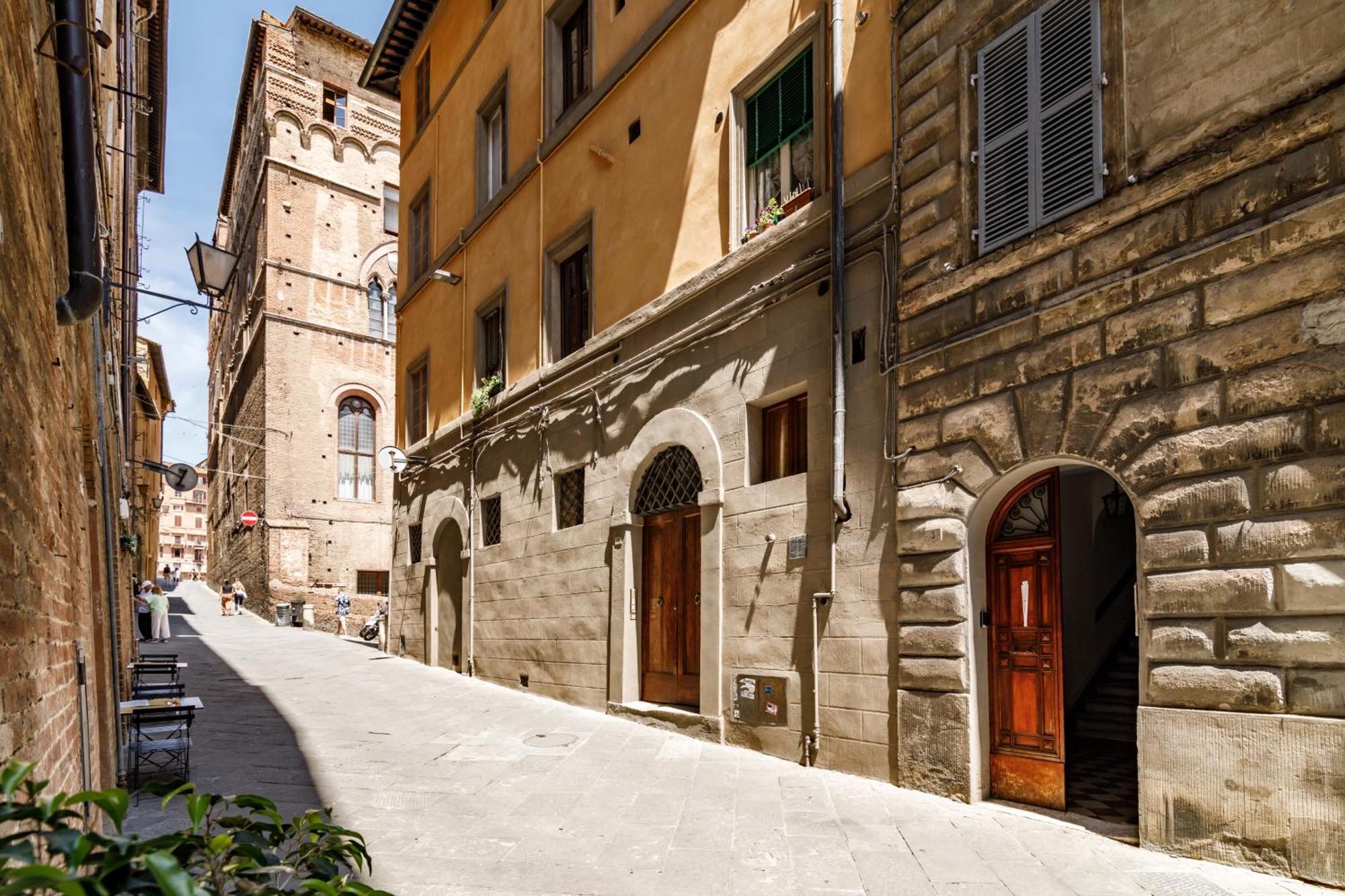 Charme Centro Storico Siena Exterior foto