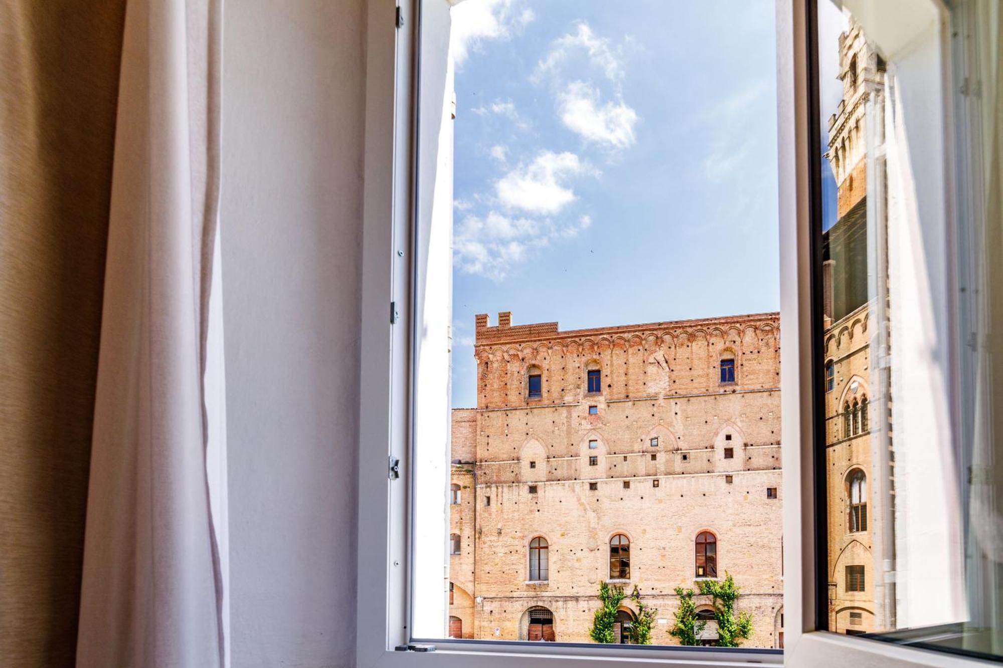 Charme Centro Storico Siena Exterior foto